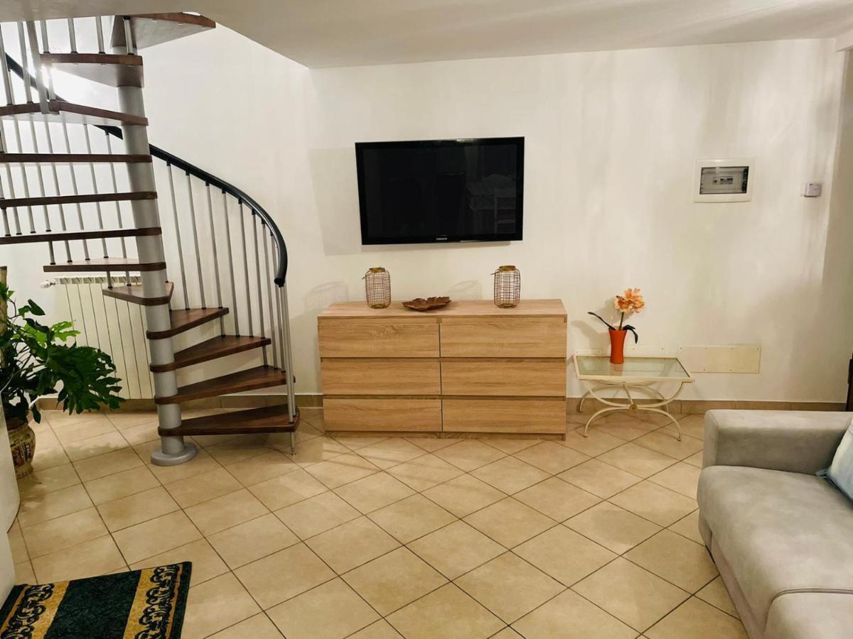 Casa Dei Fiori 2 Apartment Somma Lombardo Exterior foto
